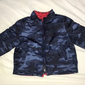 Light reversible puffer jacket